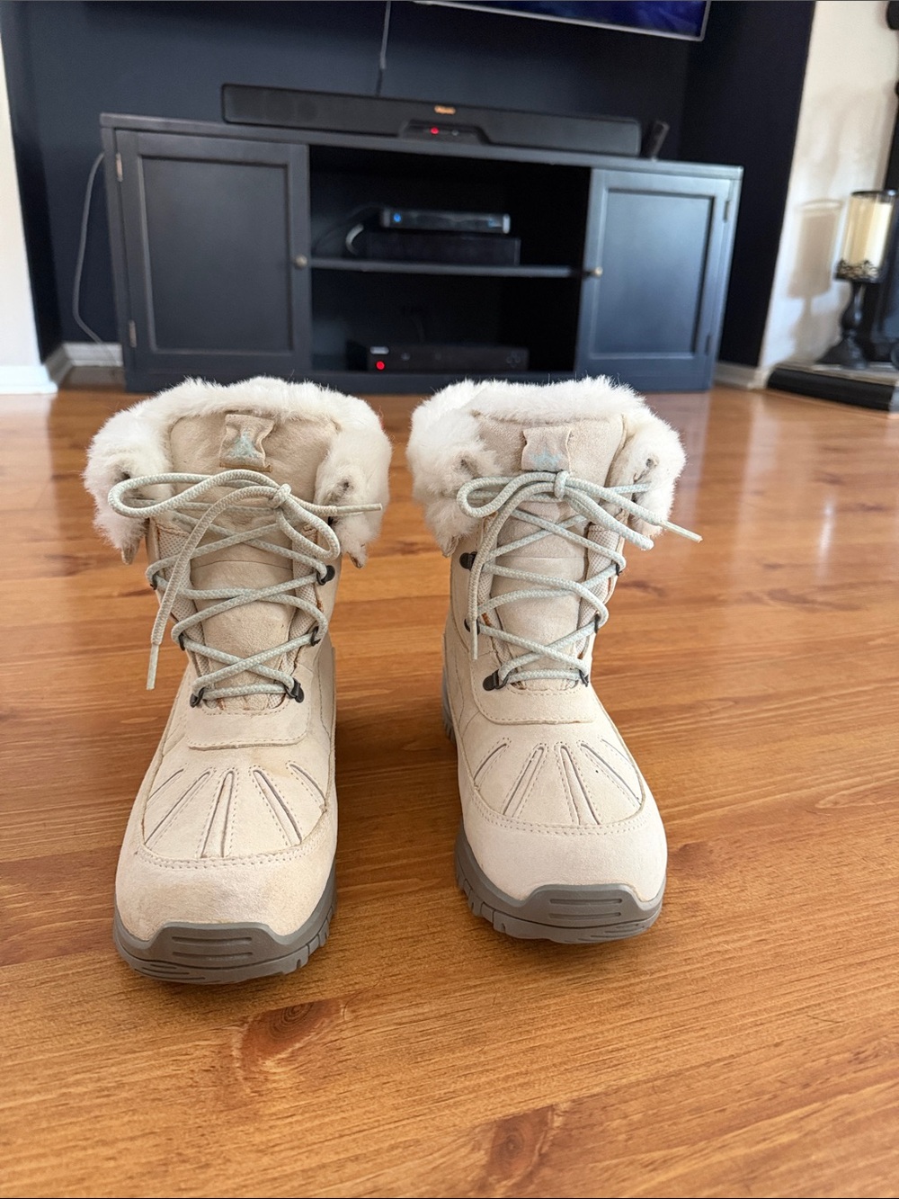 Columbia Women's Tan Fur-Trim Winter Lace-Up Boots